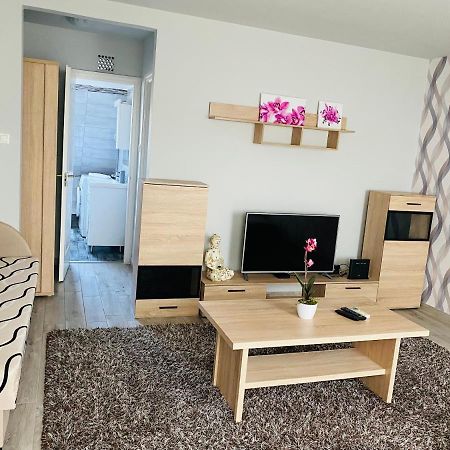 Tamara Apartman Lägenhet Hajdúszoboszló Exteriör bild
