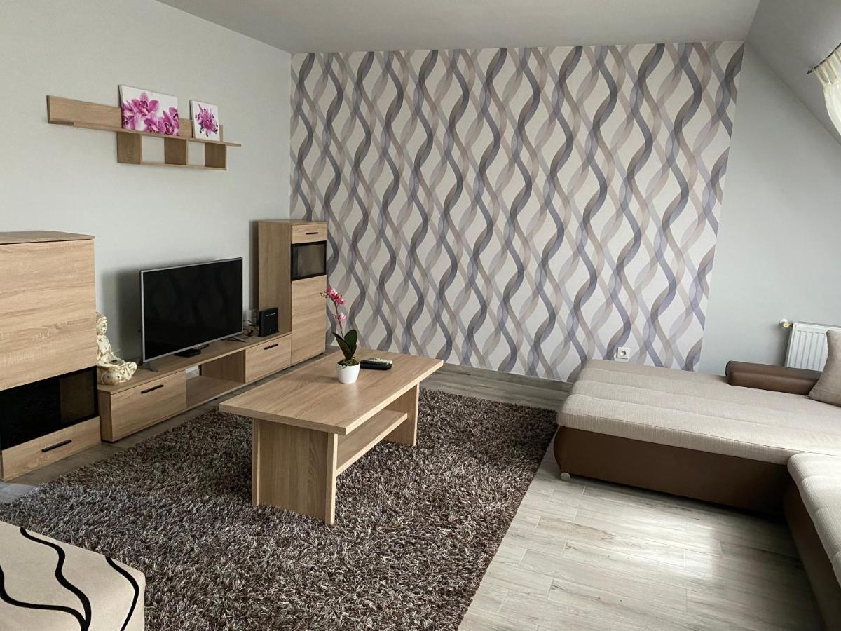 Tamara Apartman Lägenhet Hajdúszoboszló Exteriör bild