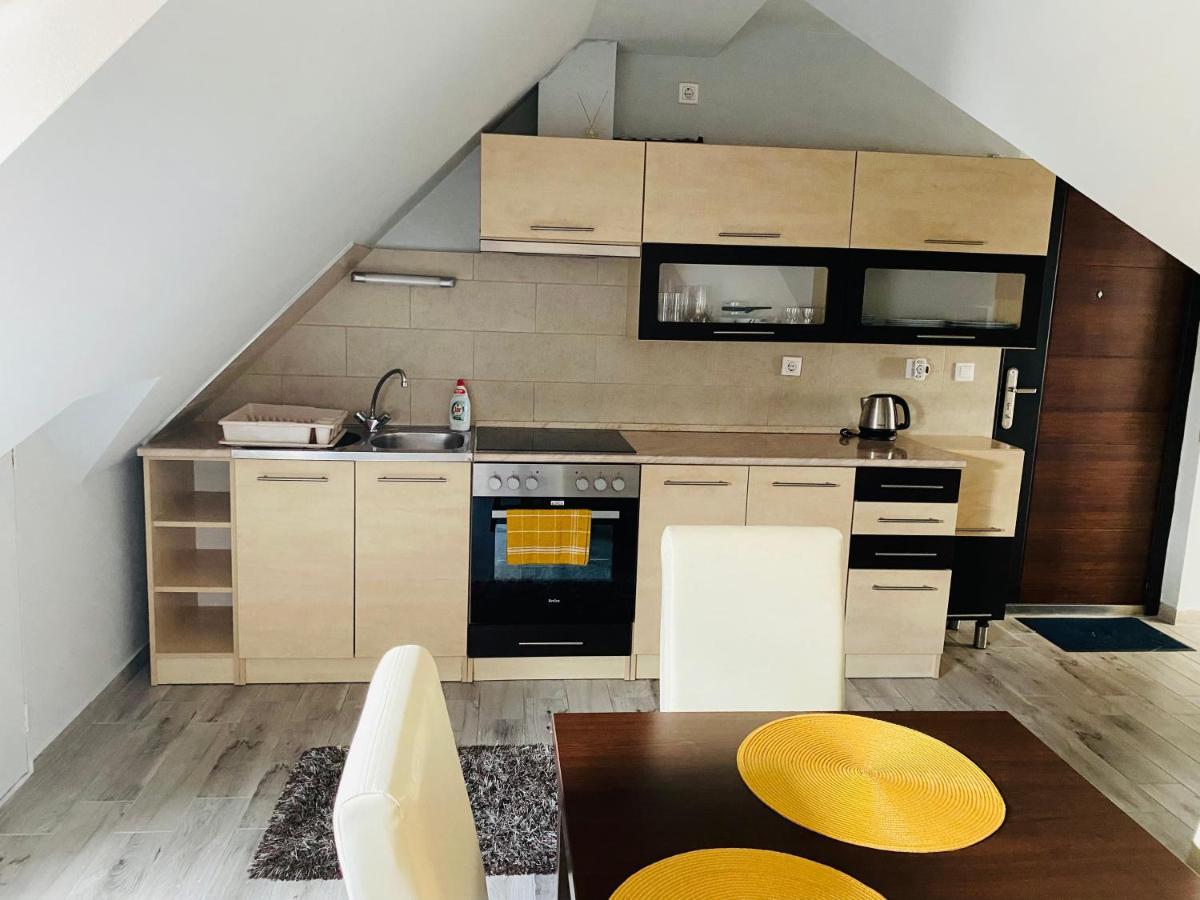 Tamara Apartman Lägenhet Hajdúszoboszló Exteriör bild